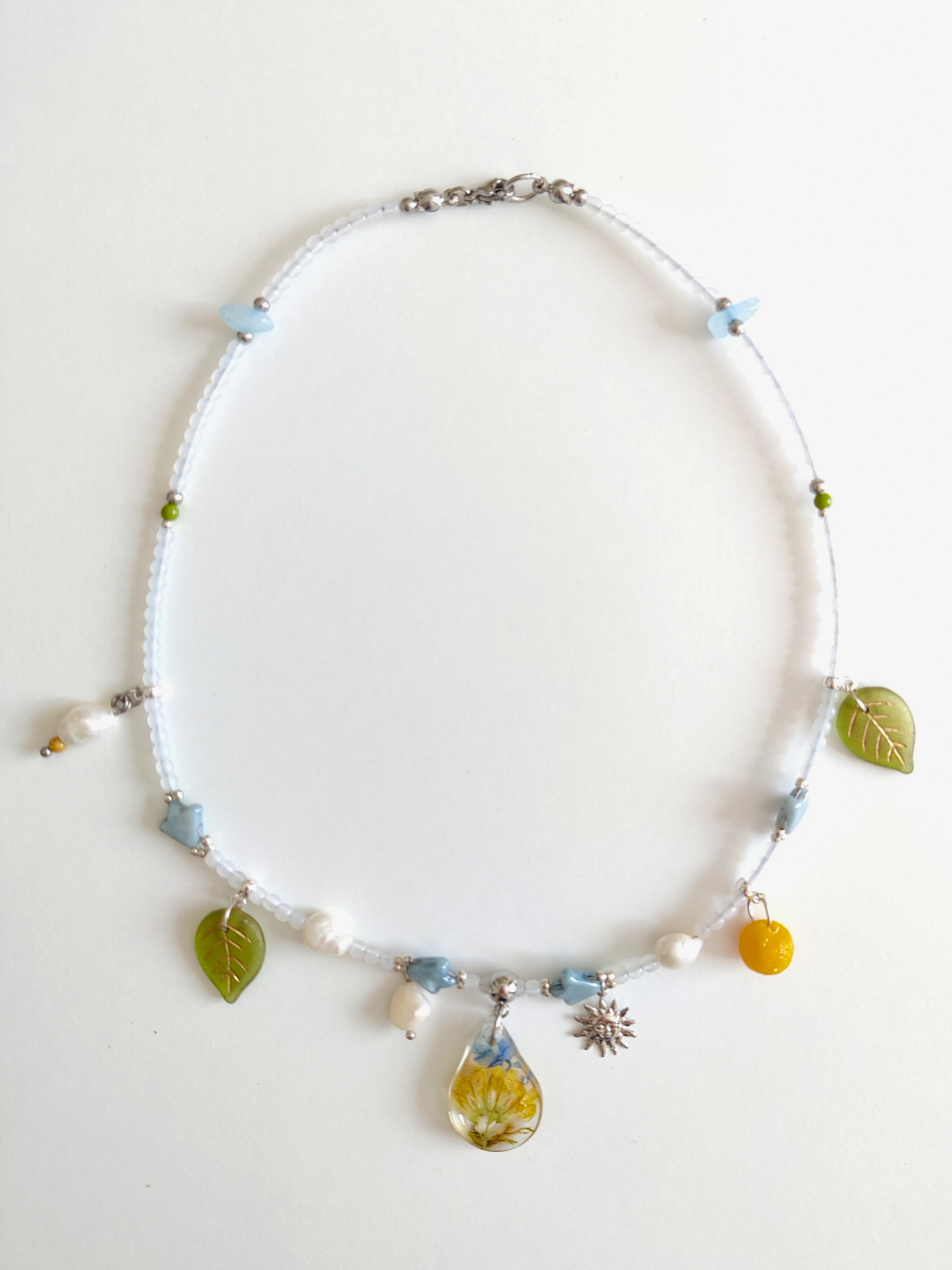 Glass bead necklace "Raspberries"