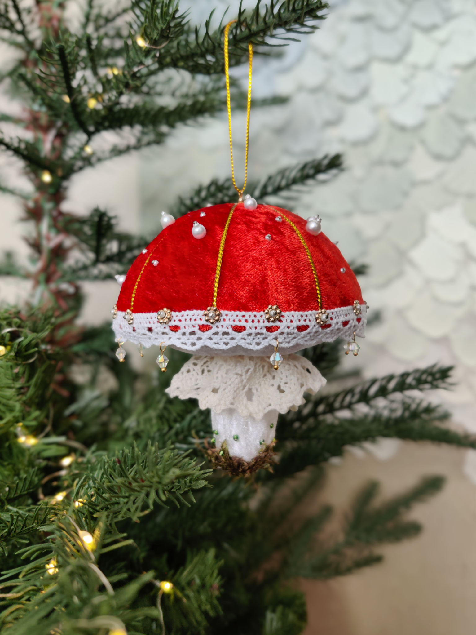 Rankų darbo eglutės žaisliukas "Musmirė" - kalėdinės dekoracijos, naujiena