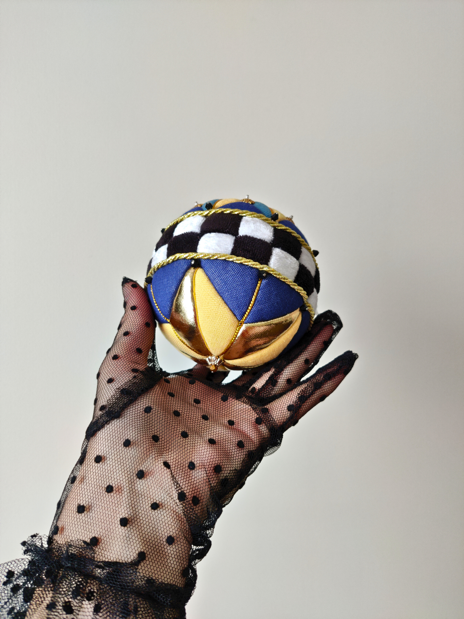 Rankų darbo eglutės žaisliukas "Šachmatų karalius" - kalėdinės dekoracijos, naujiena