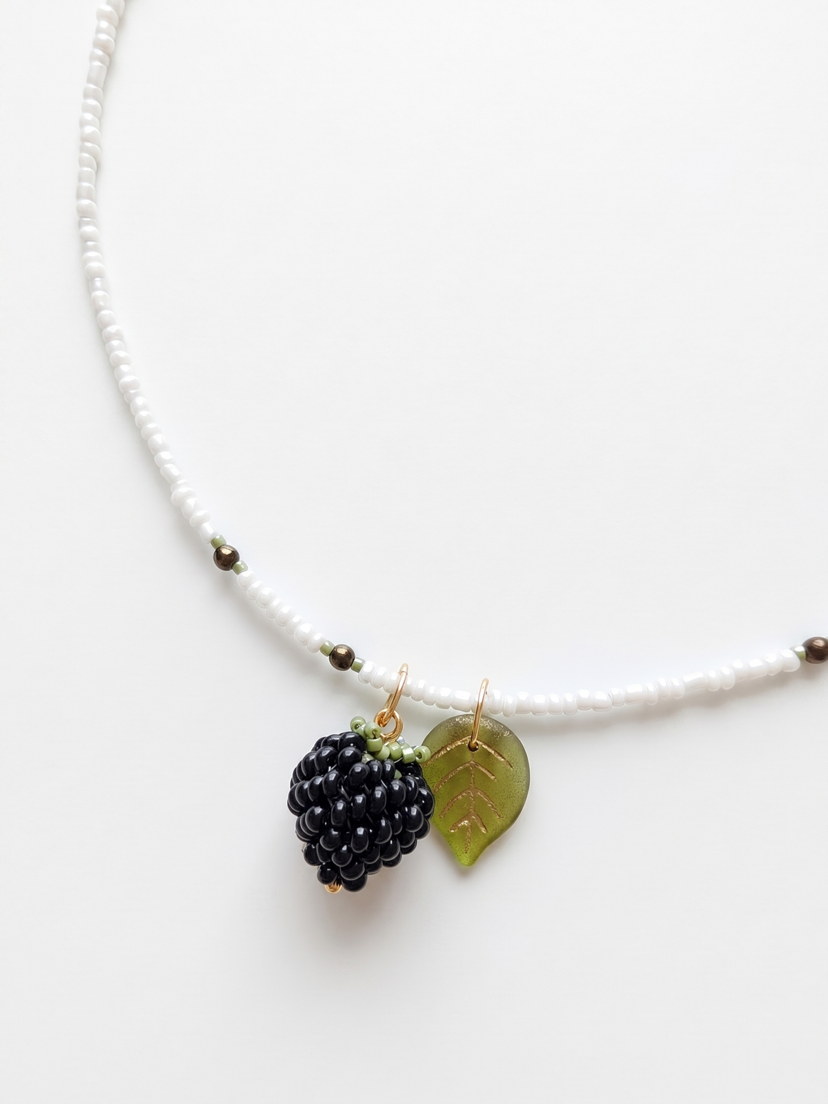 Glass bead necklace "Raspberries"