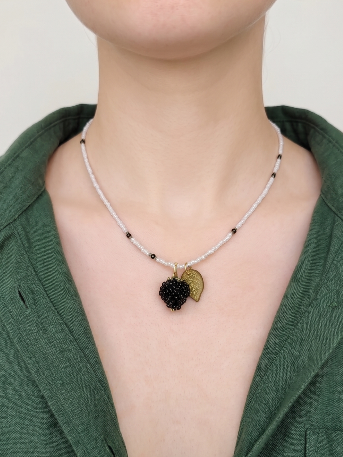 Glass bead necklace "Raspberries"