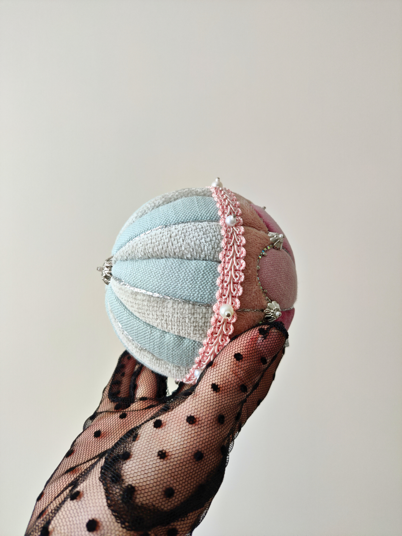 Rankų darbo eglutės žaisliukas "Rožinės svajos" - kalėdinės dekoracijos, naujiena