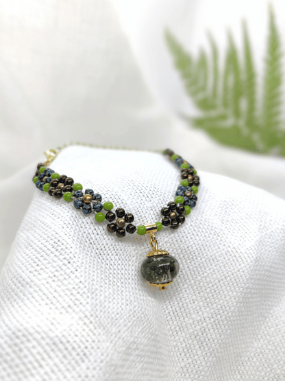 Čekiško stiklo karoliukų apyrankė su samanomis - naujiena, papuošalai