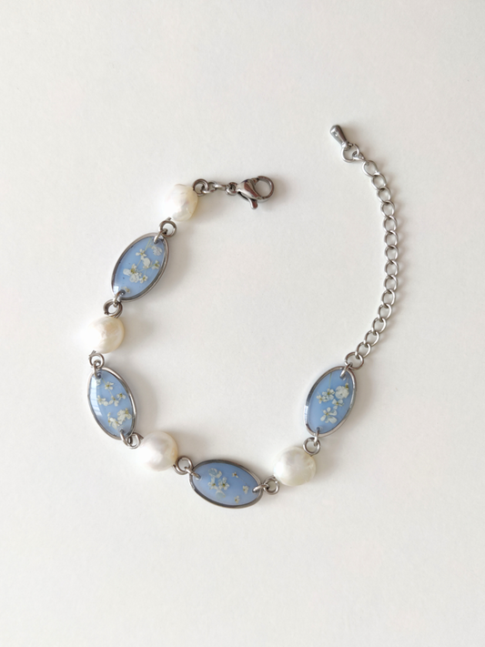 Apyrankė su gėlavandeniais perlais