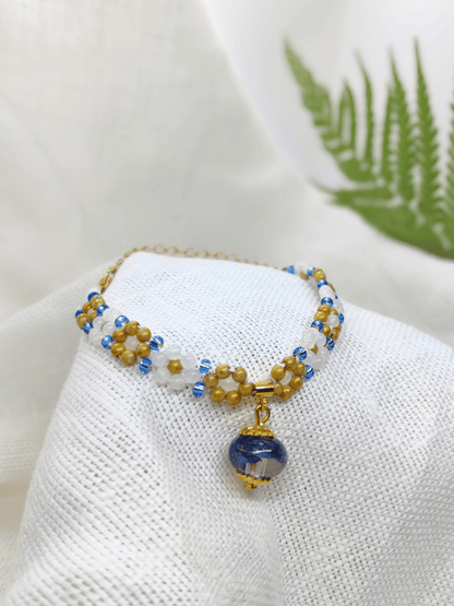 Čekiško stiklo karoliukų apyrankė su rugiagėlėmis - naujiena, papuošalai