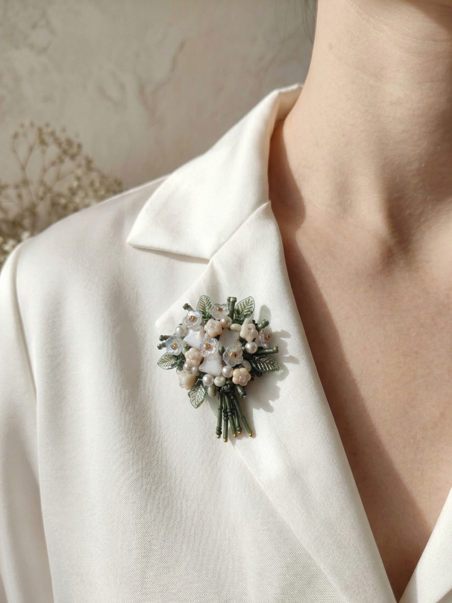 Ethnic heart-shaped brooch