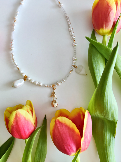 Glass bead necklace "Raspberries"