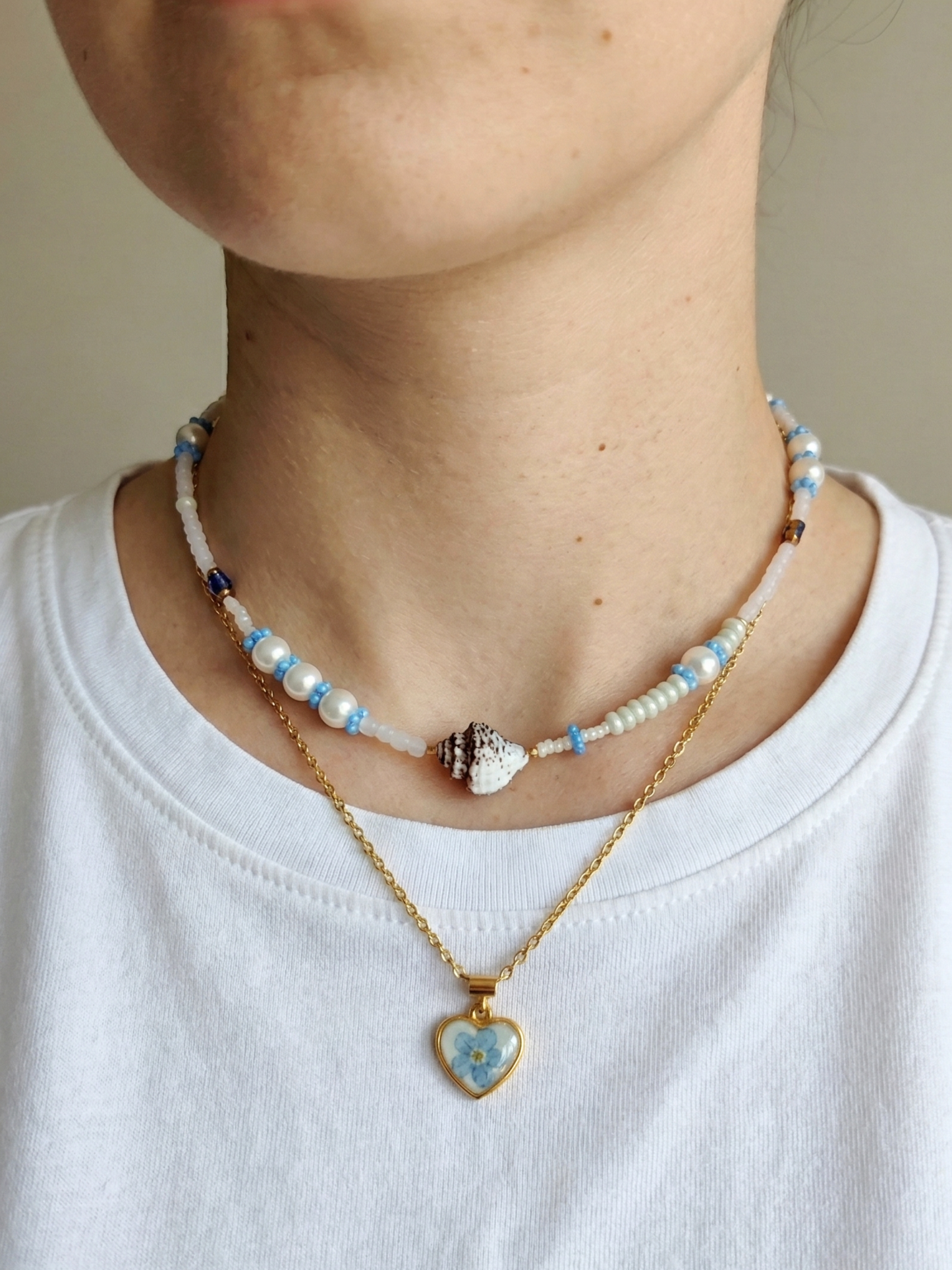 Glass bead necklace "Raspberries"