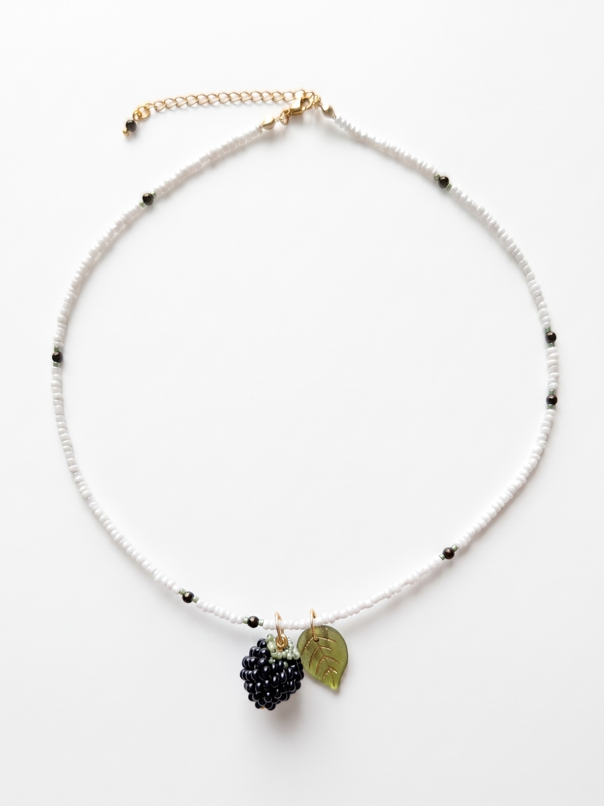 Glass bead necklace "Raspberries"