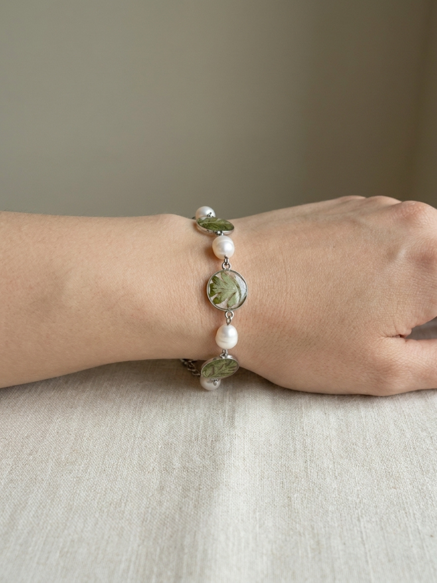 Czech glass bead bracelet with moss 