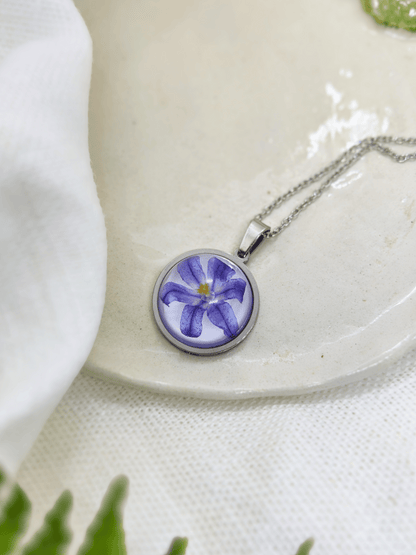 Pakabukas su džiovinta sniegžydre - naujiena, papuošalai