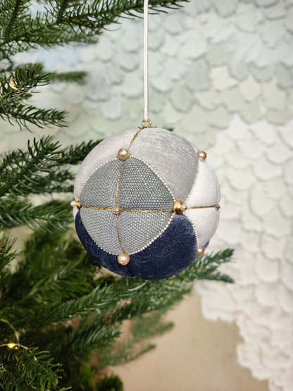 Rankų darbo eglutės žaisliukas "Karališkas" - kalėdinės dekoracijos, naujiena