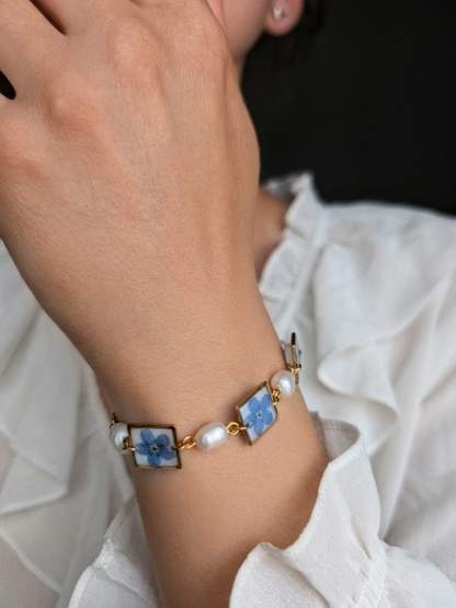 Czech glass bead bracelet with moss 