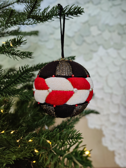 Rankų darbo eglutės žaisliukas "Pynė" - kalėdinės dekoracijos, naujiena