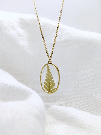 Pakabukas su paparčiu - naujiena, papuošalai