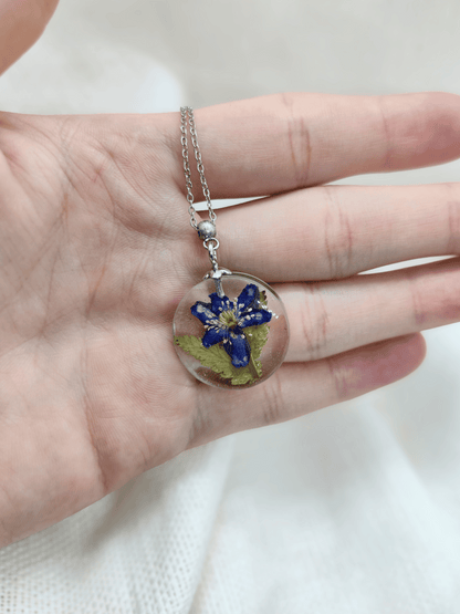 Pakabukas su žibute - naujiena, papuošalai