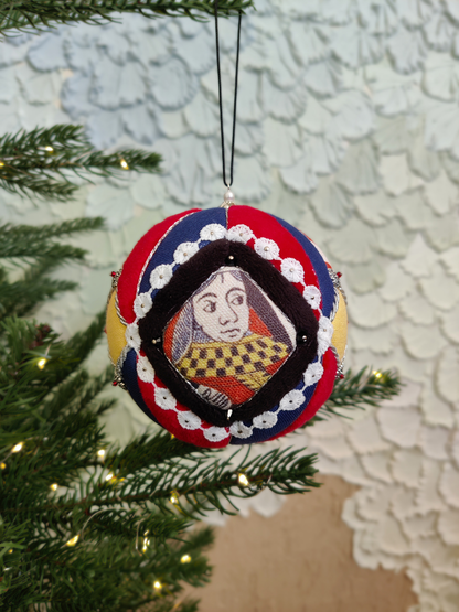 Rankų darbo eglutės žaisliukas "Kortų žaidimai"