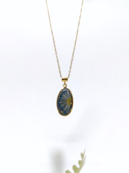 Minimalistinis pakabukas su saulute