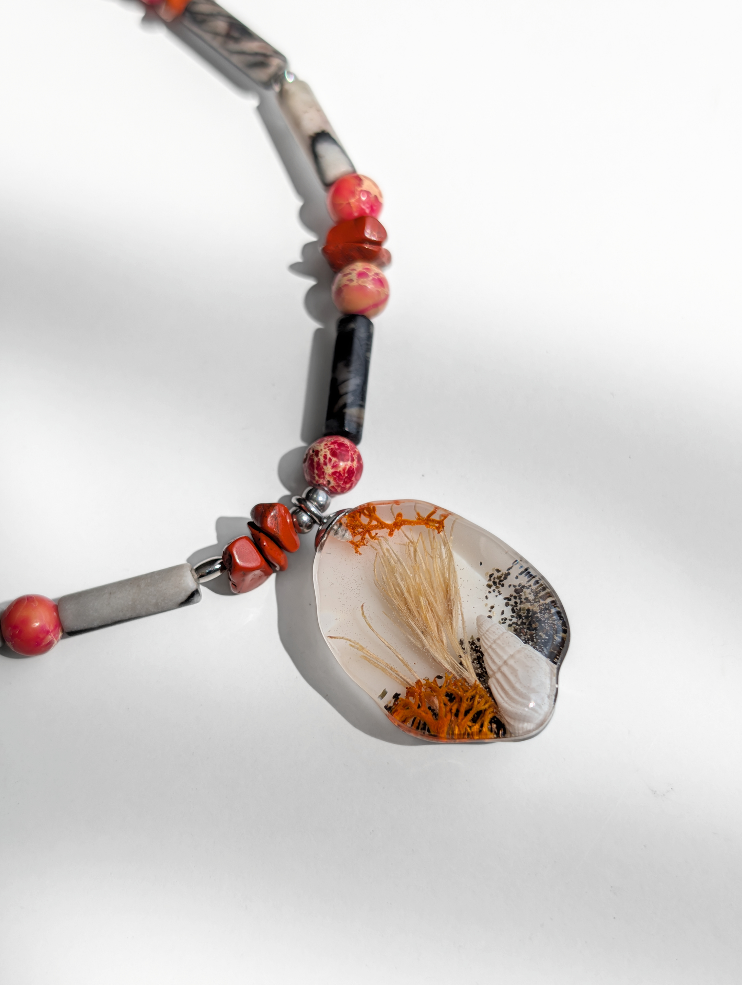Glass bead necklace "Raspberries"