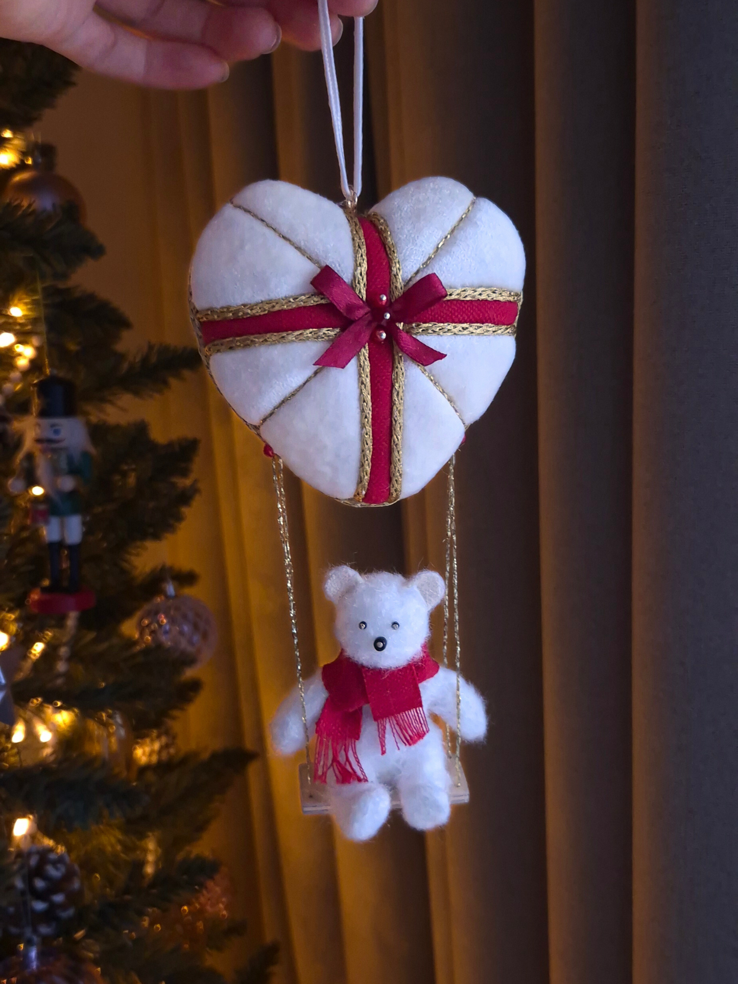 Handmade Christmas tree toy "Bear on a bun"