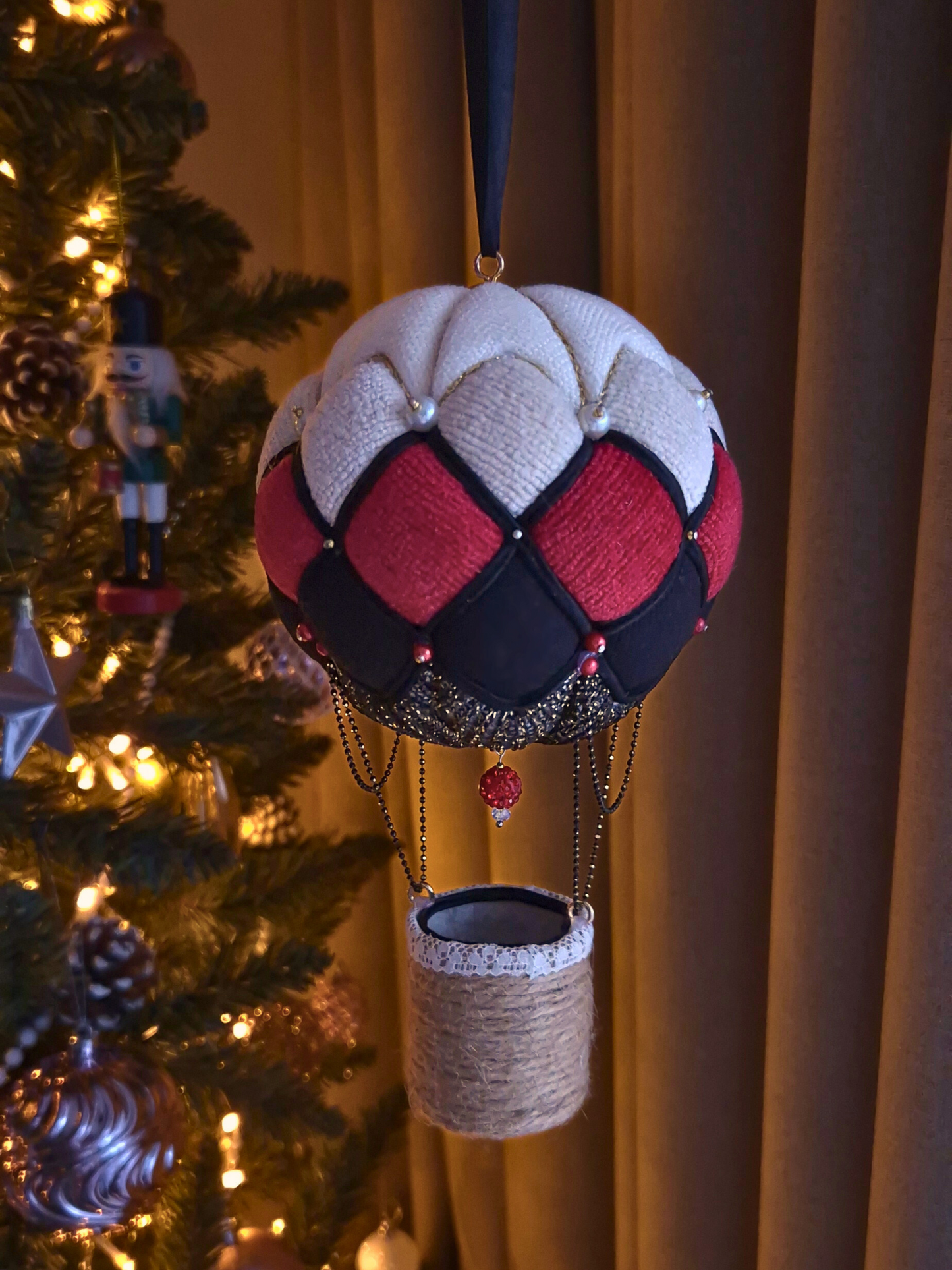 Handmade Christmas tree toy "Flying"