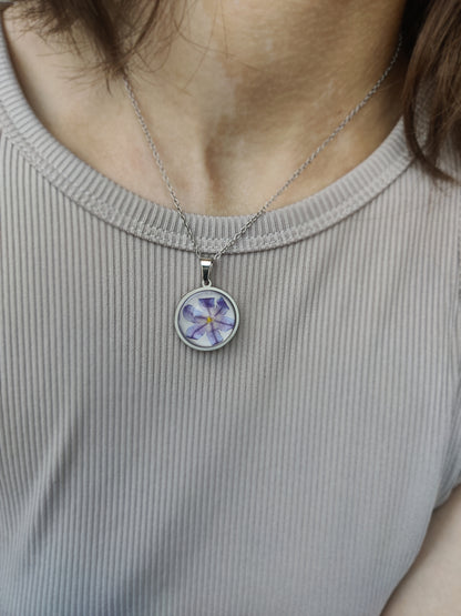 Pakabukas su džiovinta sniegžydre - naujiena, papuošalai