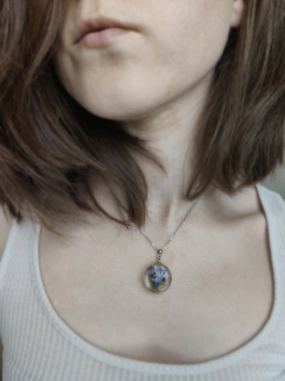 Pakabukas su žibute - naujiena, papuošalai