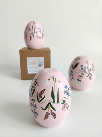 Rankų darbo žvakė kiaušinis