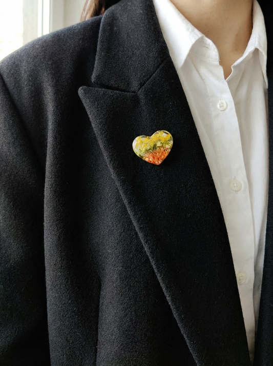 Tautinė širdelės formos sagė