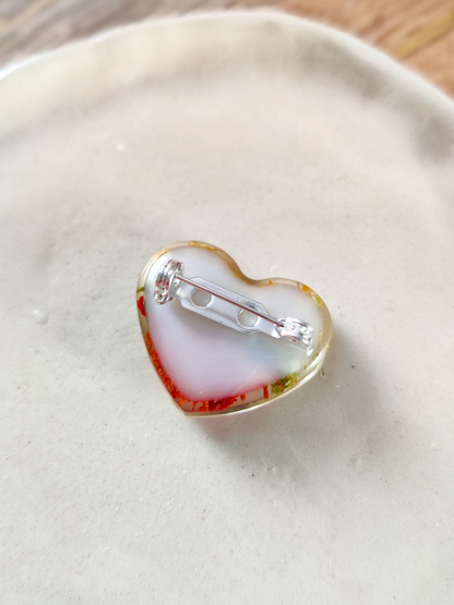 Tautinė širdelės formos sagė